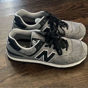 New Balance Men's Gray/Black 574 Casual Sneakers